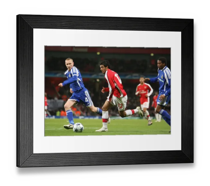 Framed Print : Carlos Vela (Arsenal) Tiberiu Ghioane (Dynamo Kyiv)