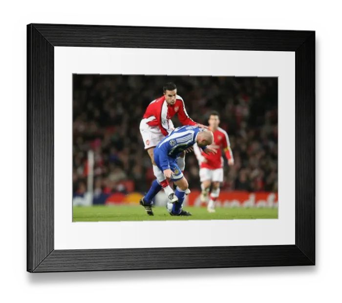 Framed Print : Robin van Persie (Arsenal) Malkhaz Asatiani (Dynamo Kyiv)
