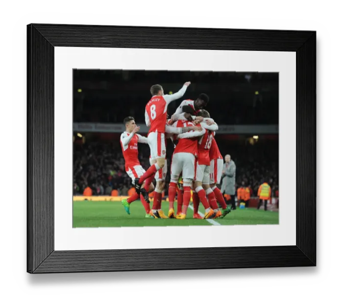 Framed Print : Arsenal Celebrate Goal Against Leicester City: Premier League 2016-17 Framed Print : Arsenal Celebrate Goal Against Leicester City: Premier League 2016-17