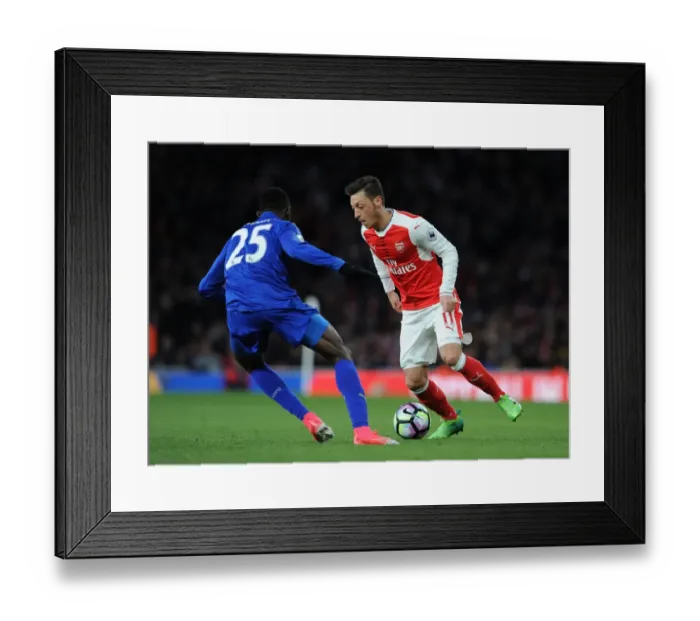 Framed Print : Mesut Ozil vs. Wilfred Ndidi: Battle in the Midfield - Arsenal v Leicester City, Premier League Framed Print : Mesut Ozil vs. Wilfred Ndidi: Battle in the Midfield - Arsenal v Leicester City, Premier League