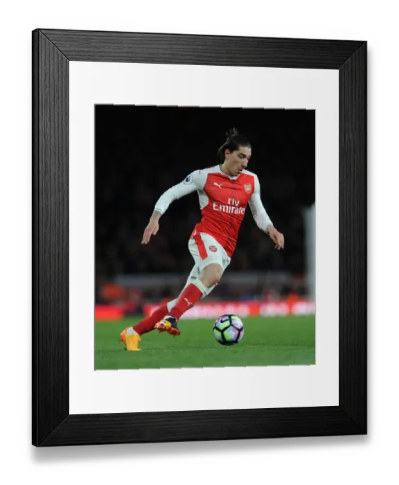 Framed Print : Hector Bellerin: Arsenal's Defensive Powerhouse in Action Against Leicester City, Premier League 2016-17
