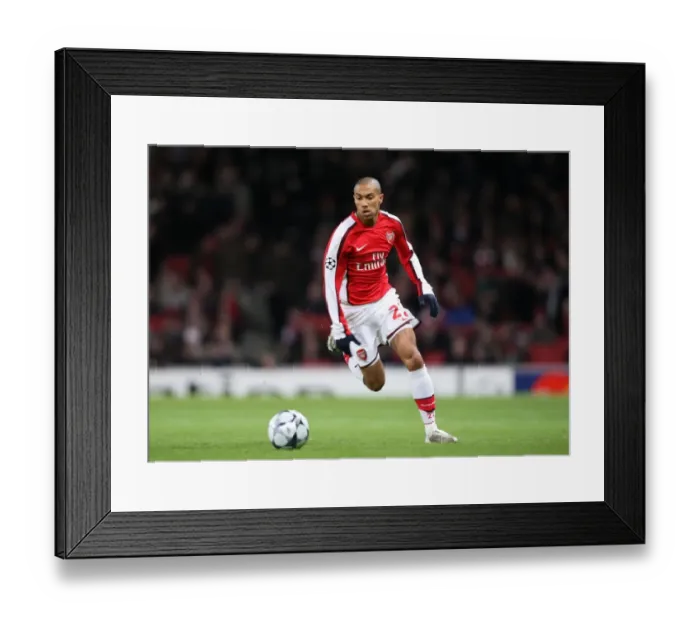 Framed Print : Gael Clichy in Action: Arsenal's 1-0 Victory over Dynamo Kiev in UEFA Champions League Group G at Emirates Stadium (November 25, 2008)