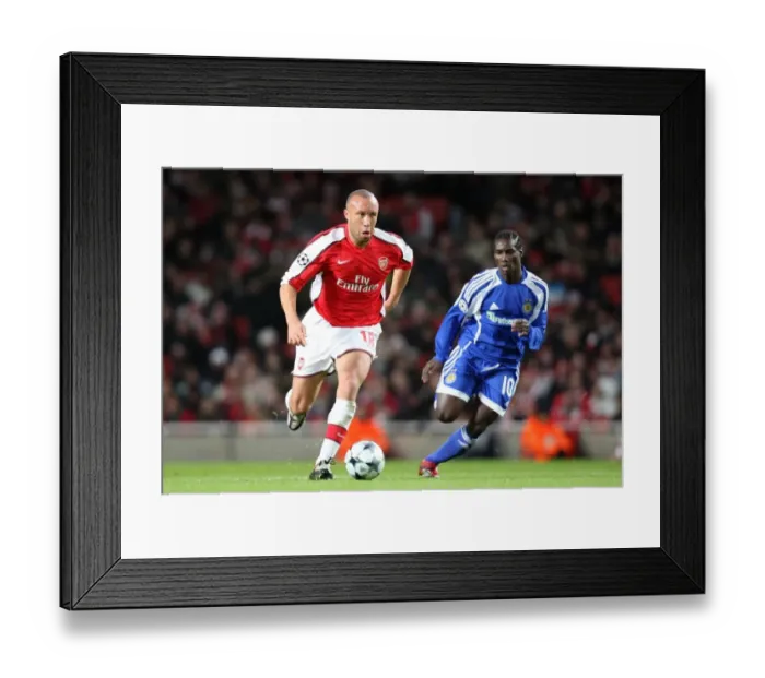 Framed Print : Mikael Silvestre (Arsenal) Ismael Bangoura (Kiev) Framed Print : Mikael Silvestre (Arsenal) Ismael Bangoura (Kiev)