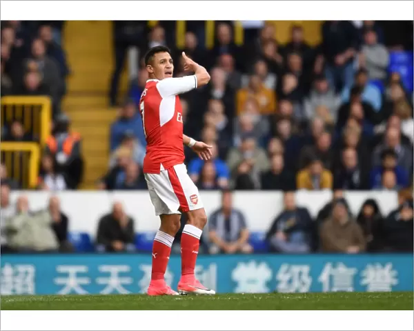 Alexis Sanchez: In Action Against Tottenham in Premier League 2016-17