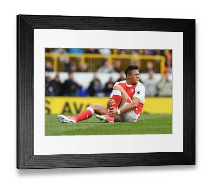 Framed Print : Alexis Sanchez in Action: Premier League Showdown - Tottenham vs Arsenal (2016-17) Framed Print : Alexis Sanchez in Action: Premier League Showdown - Tottenham vs Arsenal (2016-17)