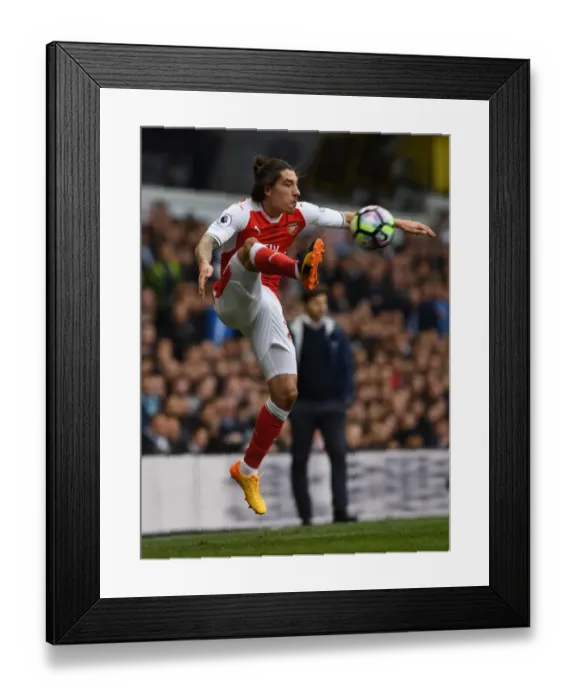 Framed Print : Hector Bellerin in Action: Tottenham Hotspur vs Arsenal, Premier League 2016-17