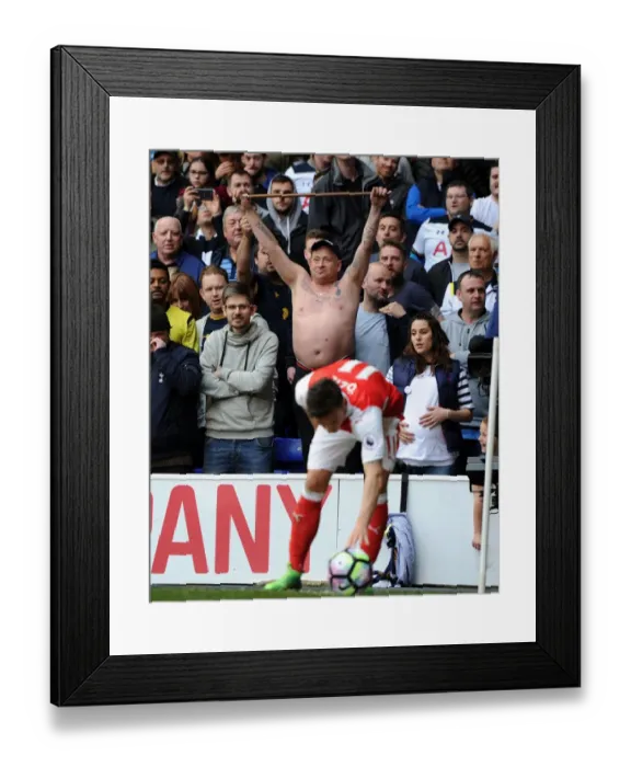 Framed Print : Tottenham Hotspur v Arsenal - Premier League