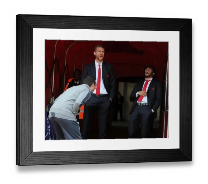 Framed Print : Arsenal Trio Share a Light-Hearted Moment in the Tunnel Before Arsenal v Manchester United, Premier League (2016-17) Framed Print : Arsenal Trio Share a Light-Hearted Moment in the Tunnel Before Arsenal v Manchester United, Premier League (2016-17)