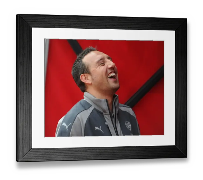 Framed Print : Santi Cazorla: Arsenal's Star Moment before Arsenal vs Manchester United (2016-17)