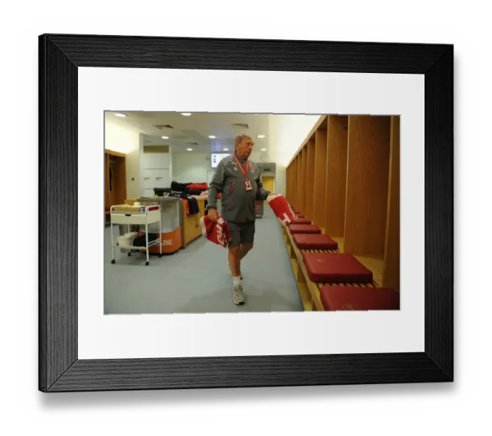 Framed Print : Arsenal vs Manchester United: Vic Akers Prepares the Kit at Emirates Stadium