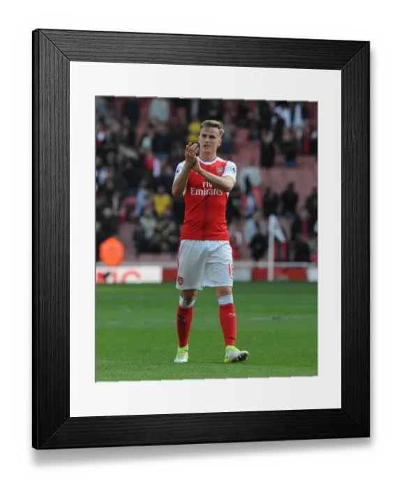 Framed Print : Rob Holding: Arsenal's Defensive Determination Against Manchester United (2016-17) Framed Print : Rob Holding: Arsenal's Defensive Determination Against Manchester United (2016-17)