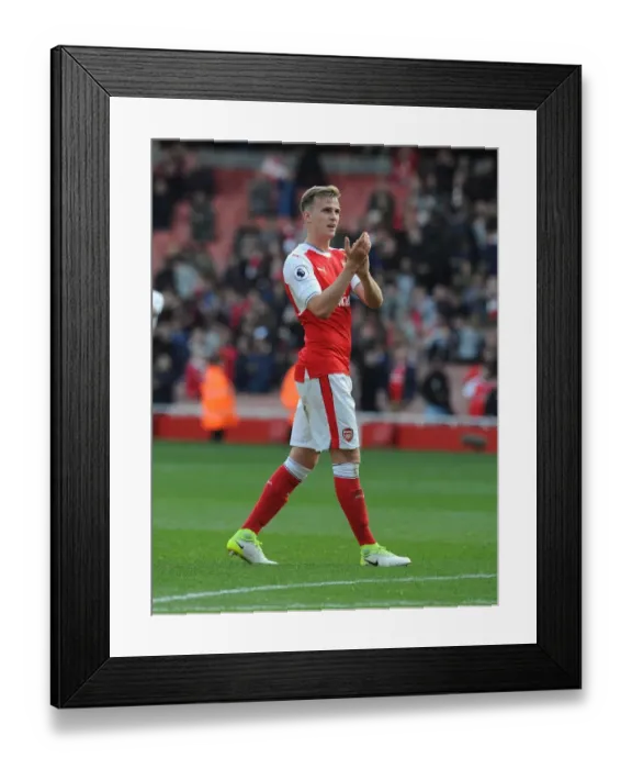 Framed Print : Rob Holding's Defiant Performance: Arsenal's Triumph Over Manchester United (2016-17) Framed Print : Rob Holding's Defiant Performance: Arsenal's Triumph Over Manchester United (2016-17)