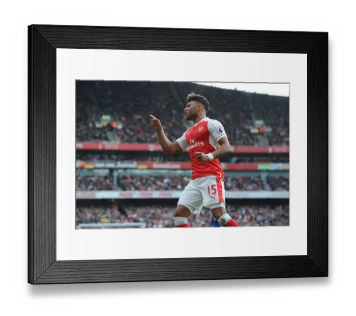 Framed Print : Alex Oxlade-Chamberlain in Action: Arsenal vs Manchester United, Premier League 2016-17 Framed Print : Alex Oxlade-Chamberlain in Action: Arsenal vs Manchester United, Premier League 2016-17