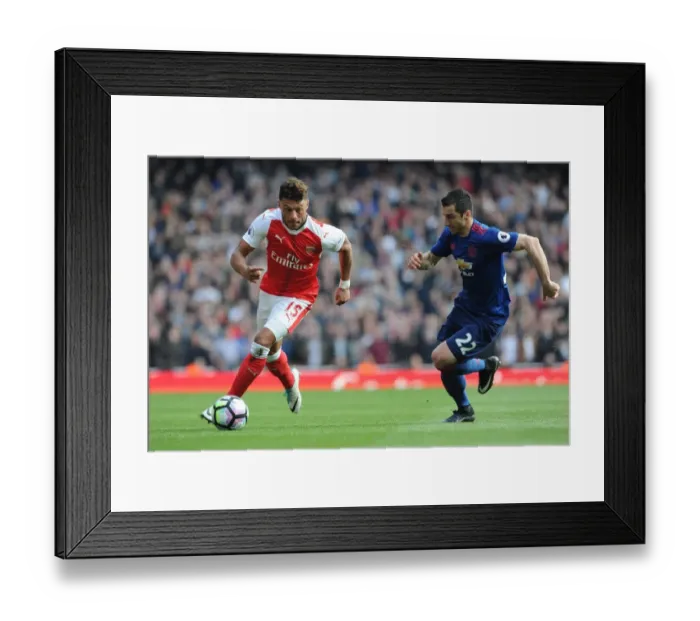 Framed Print : Clash of Talents: Oxlade-Chamberlain vs Mkhitaryan - Arsenal vs Manchester United, Premier League 2016-17 Framed Print : Clash of Talents: Oxlade-Chamberlain vs Mkhitaryan - Arsenal vs Manchester United, Premier League 2016-17