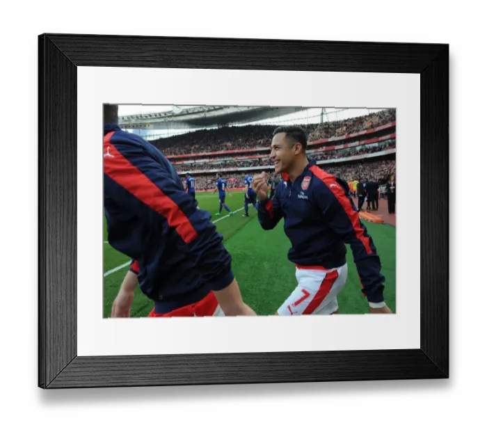 Framed Print : Alexis Sanchez: Arsenal vs Manchester United, Premier League Showdown (2016-17)