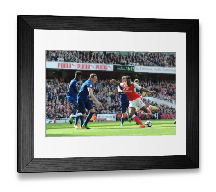 Framed Print : Intense Rivalry: Welbeck vs Jones at the Emirates - Arsenal vs Manchester United, Premier League Framed Print : Intense Rivalry: Welbeck vs Jones at the Emirates - Arsenal vs Manchester United, Premier League