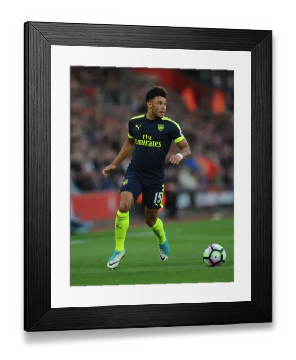 Framed Print : Alex Oxlade-Chamberlain in Action: Southampton vs. Arsenal, Premier League 2016-17 Framed Print : Alex Oxlade-Chamberlain in Action: Southampton vs. Arsenal, Premier League 2016-17