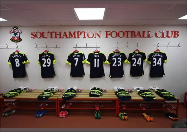 Arsenal Changing Room Before Southampton Match, Premier League 2016-17
