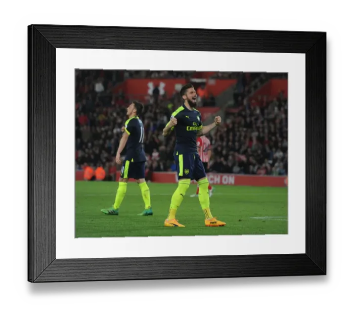Framed Print : Olivier Giroud Scores Arsenal's Second Goal Against Southampton (2016-17)