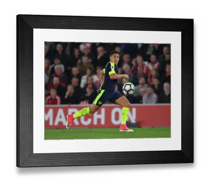 Framed Print : Alexis Sanchez in Action: Southampton vs. Arsenal, Premier League 2016-17