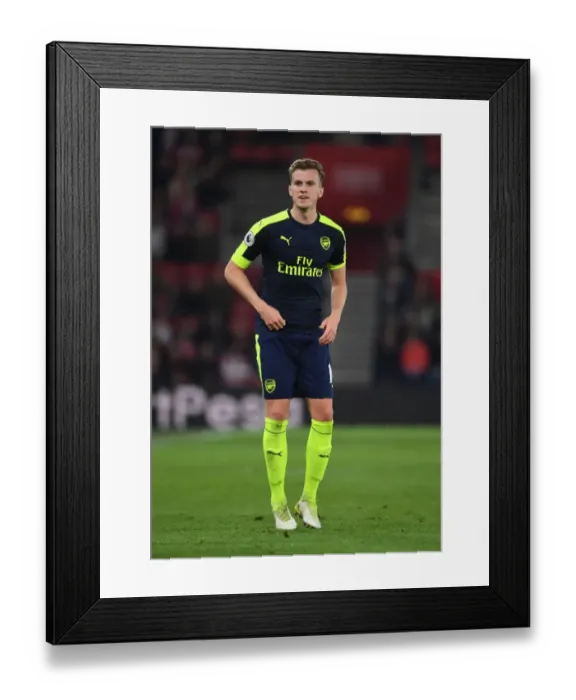 Framed Print : Rob Holding in Action: Southampton vs Arsenal, Premier League 2016-17