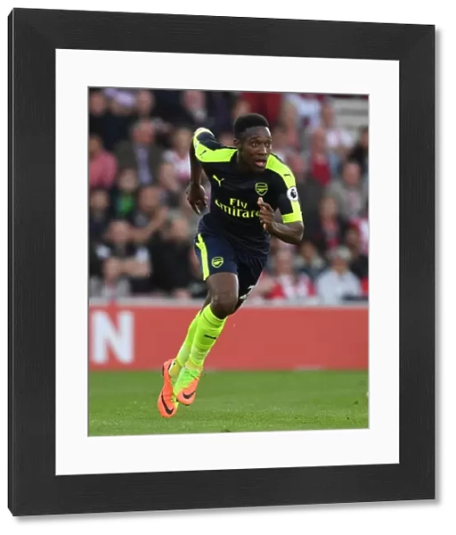 Danny Welbeck in Action: Southampton vs. Arsenal, Premier League 2016-17