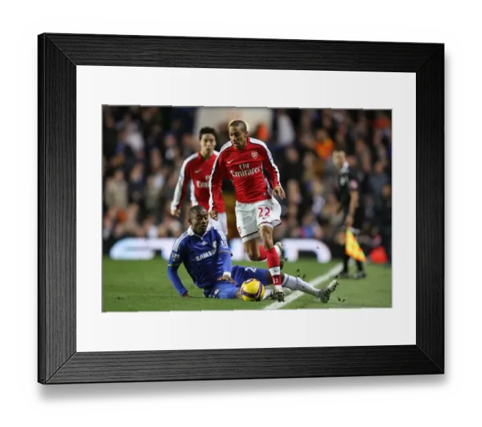 Framed Print : Clichy vs. Kalou: Arsenal's Edge in the 1:2 Victory over Chelsea, November 2008