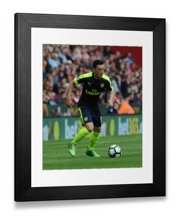 Framed Print : Mesut Ozil in Action: Arsenal vs. Stoke City, Premier League 2016-17
