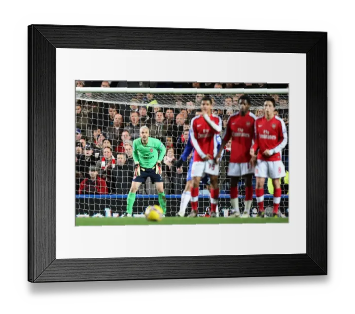 Framed Print : Manuel Almunia's Heroic Performance: Arsenal's Unforgettable 2-1 Victory Over Chelsea (November 2008)