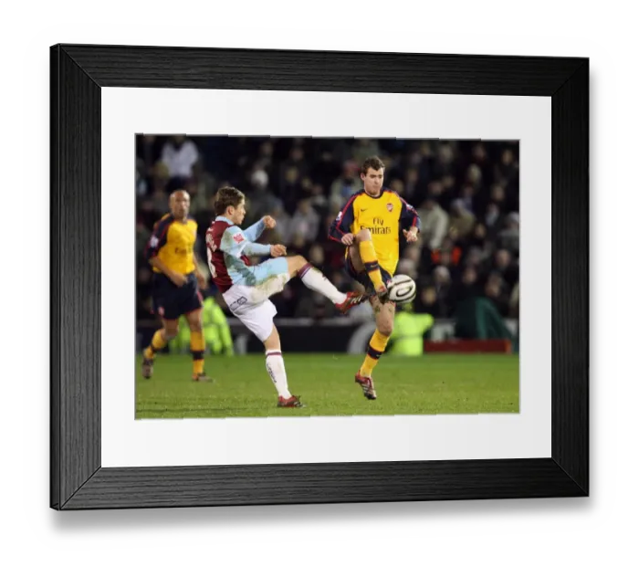 Framed Print : Amaury Bischoff (Arsenal) Joey Gudjonsson (Burnley) Framed Print : Amaury Bischoff (Arsenal) Joey Gudjonsson (Burnley)
