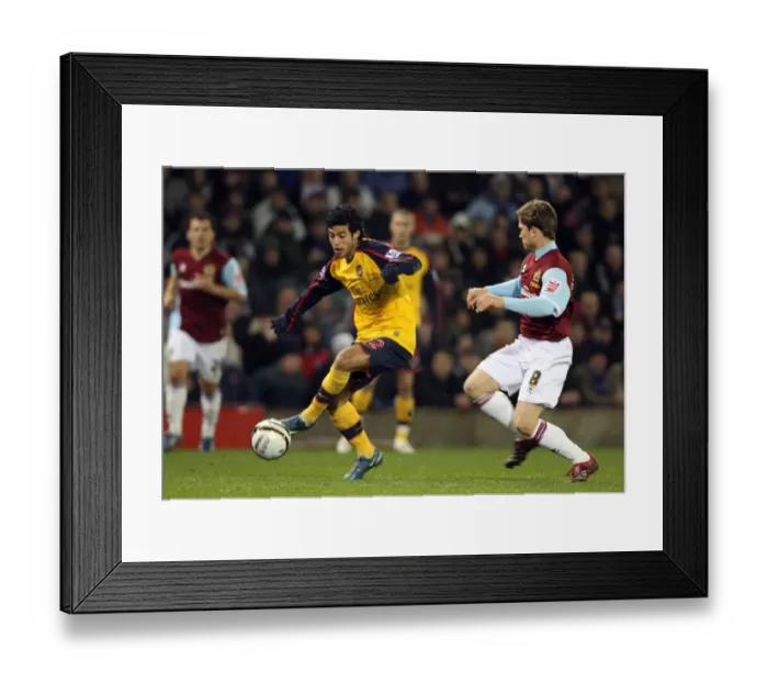 Framed Print : Carlos Vela (Arsenal) Joey Gudjonsson (Burnley) Framed Print : Carlos Vela (Arsenal) Joey Gudjonsson (Burnley)