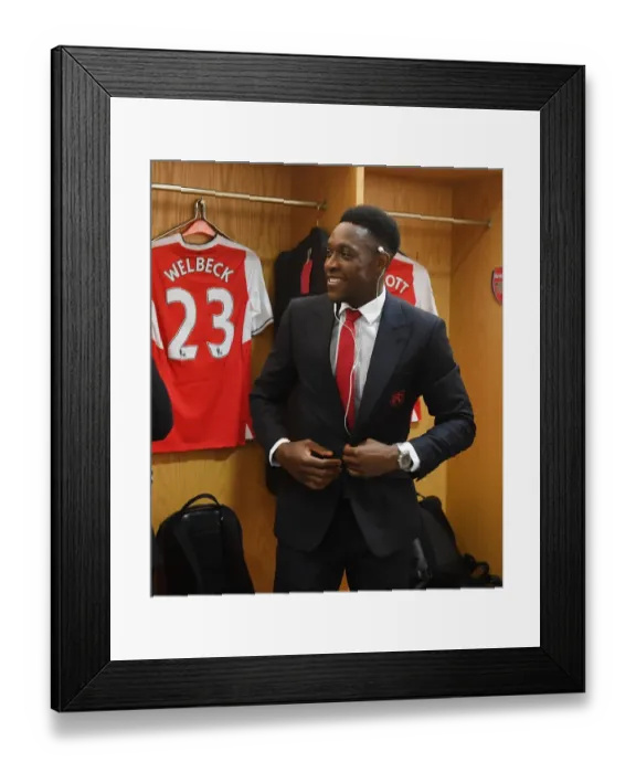 Framed Print : Danny Welbeck: Arsenal Home Changing Room Moment before Arsenal vs Sunderland (2016-17) Framed Print : Danny Welbeck: Arsenal Home Changing Room Moment before Arsenal vs Sunderland (2016-17)