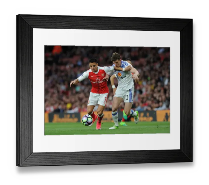 Framed Print : Clash of the Titans: Alexis Sanchez vs. Billy Jones - Premier League Battle Framed Print : Clash of the Titans: Alexis Sanchez vs. Billy Jones - Premier League Battle