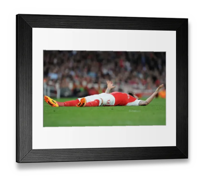 Framed Print : Arsenal's Olivier Giroud in Action against Sunderland, Premier League 2016-17 Framed Print : Arsenal's Olivier Giroud in Action against Sunderland, Premier League 2016-17