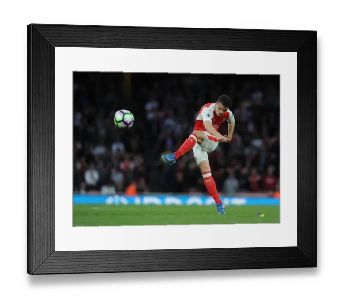 Framed Print : Granit Xhaka in Action: Arsenal vs Sunderland, Premier League 2016-17 Framed Print : Granit Xhaka in Action: Arsenal vs Sunderland, Premier League 2016-17