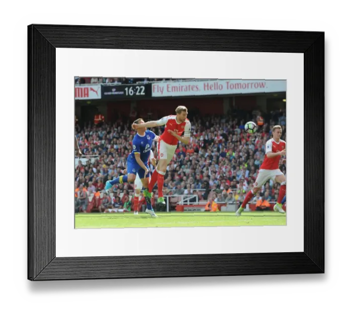 Framed Print : Per Mertesacker's Unwavering Concentration: Arsenal vs. Everton (2016-17) Framed Print : Per Mertesacker's Unwavering Concentration: Arsenal vs. Everton (2016-17)