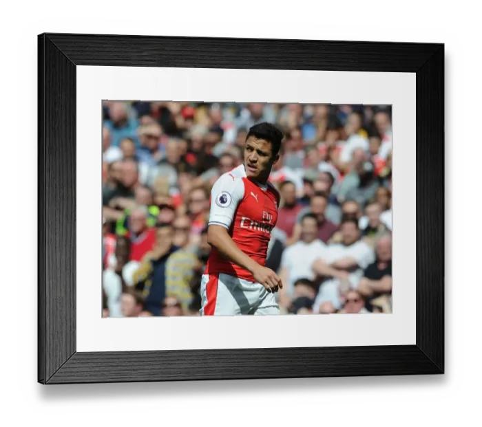 Framed Print : Alexis Sanchez in Action: Arsenal vs Everton, Premier League 2016-17 Framed Print : Alexis Sanchez in Action: Arsenal vs Everton, Premier League 2016-17