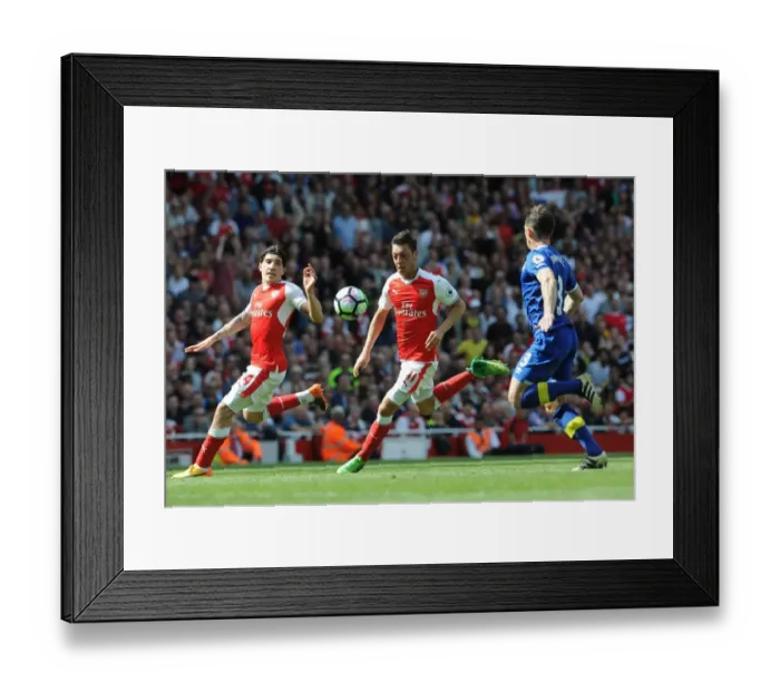Framed Print : Mesut Ozil in Action: Arsenal vs Everton, Premier League 2016-17 Framed Print : Mesut Ozil in Action: Arsenal vs Everton, Premier League 2016-17