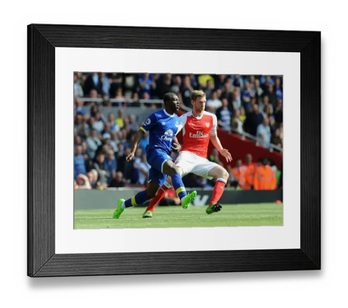Framed Print : Arsenal vs. Everton: Per Mertesacker Shuts Down Arouna Kone Framed Print : Arsenal vs. Everton: Per Mertesacker Shuts Down Arouna Kone