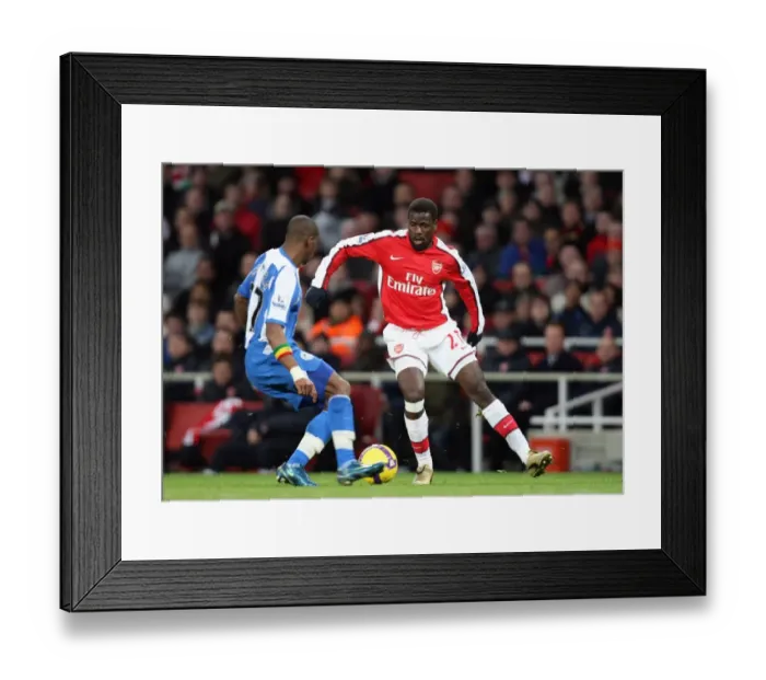 Framed Print : Emmanuel Eboue (Arsenal) Henri Camara (Wigan) Framed Print : Emmanuel Eboue (Arsenal) Henri Camara (Wigan)