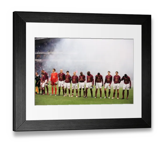 Framed Print : The Arsenal players line up before the match. Bolton Wanderers 2: 0 Arsenal Framed Print : The Arsenal players line up before the match. Bolton Wanderers 2: 0 Arsenal