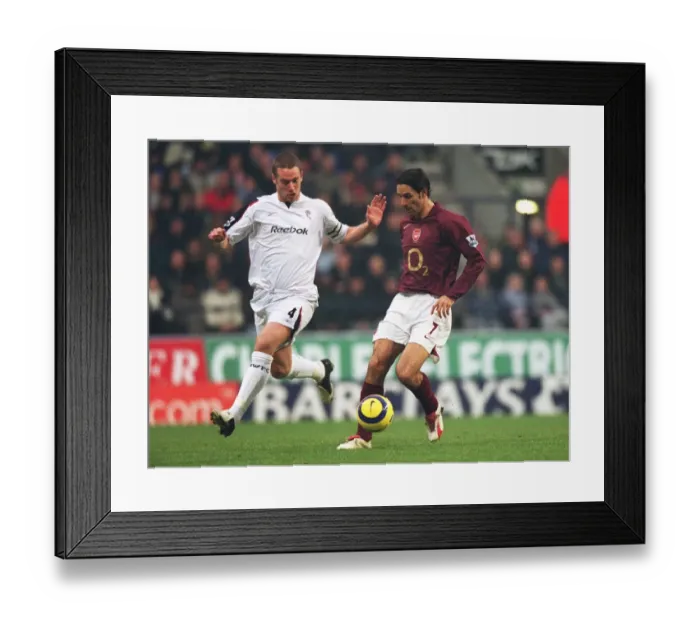 Framed Print : Robert Pires (Arsenal) Kevin Nolan (Bolton). Bolton Wanderers 2: 0 Arsenal Framed Print : Robert Pires (Arsenal) Kevin Nolan (Bolton). Bolton Wanderers 2: 0 Arsenal