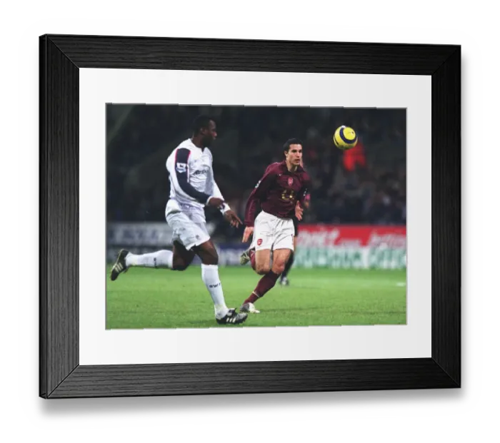 Framed Print : Robin van Perise (Arsenal) Bruno N Gotty (Bolton). Bolton Wanderers 2: 0 Arsenal Framed Print : Robin van Perise (Arsenal) Bruno N Gotty (Bolton). Bolton Wanderers 2: 0 Arsenal