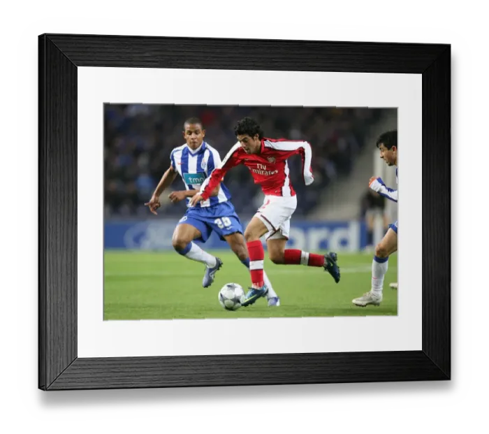 Framed Print : Carlos Vela (Arsenal) Fernando (FC Porto)
