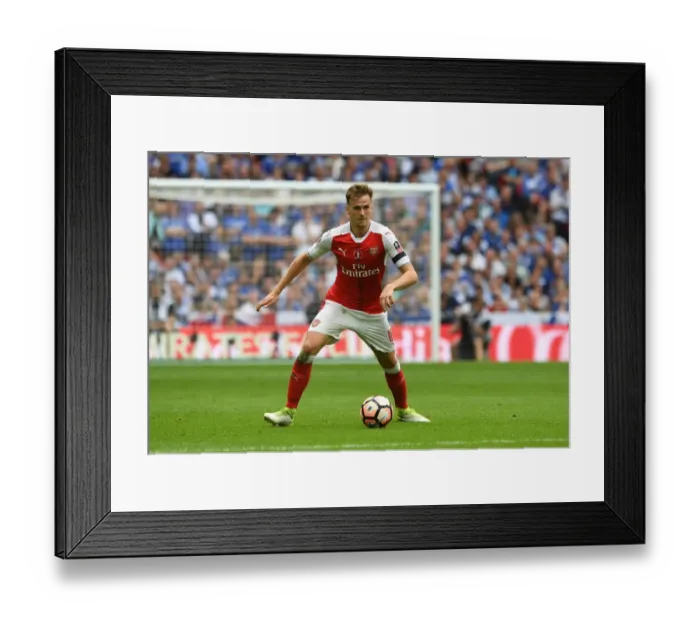 Framed Print : Arsenal's Rob Holding in FA Cup Final Showdown against Chelsea Framed Print : Arsenal's Rob Holding in FA Cup Final Showdown against Chelsea