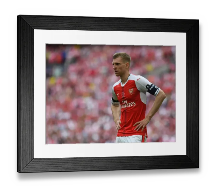 Framed Print : Per Mertesacker at the FA Cup Final: Arsenal's Triumph over Chelsea, London 2017