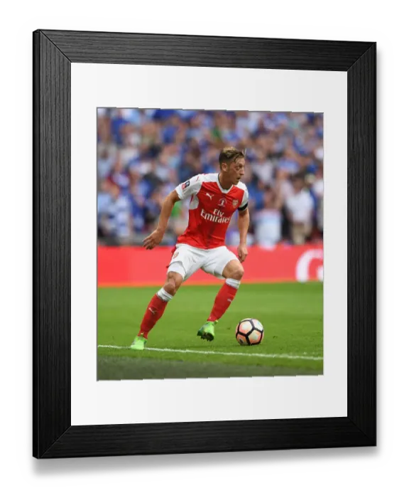 Framed Print : Mesut Ozil Lifts FA Cup: Arsenal's Victory over Chelsea (2017) Framed Print : Mesut Ozil Lifts FA Cup: Arsenal's Victory over Chelsea (2017)