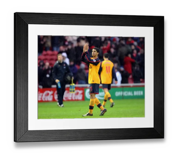 Framed Print : Denilson (Arsenal) claps the fans after the match Framed Print : Denilson (Arsenal) claps the fans after the match