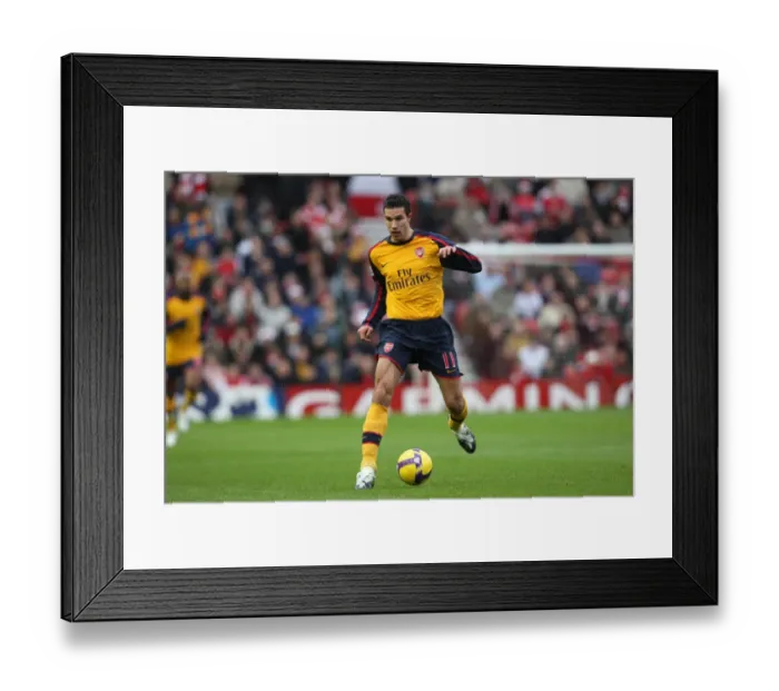 Framed Print : Robin van Persie's Battle: Middlesbrough 1-1 Arsenal, Barclays Premier League, December 2008 Framed Print : Robin van Persie's Battle: Middlesbrough 1-1 Arsenal, Barclays Premier League, December 2008