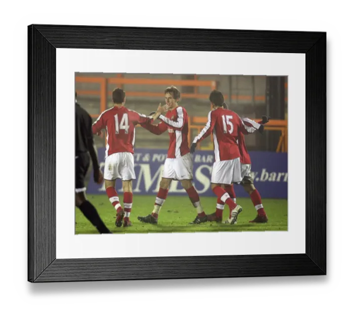 Framed Print : Mark Randall celebrates scoring Arsenals 1st goal